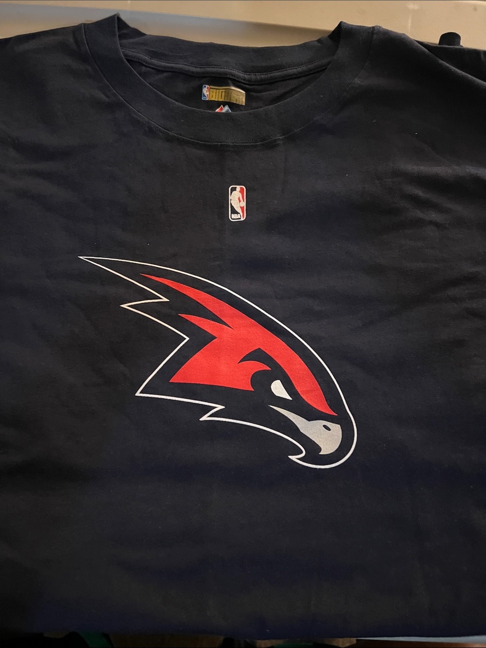 ATL sz 6X NBA Graphic Logo T-Shirt - Black/Red